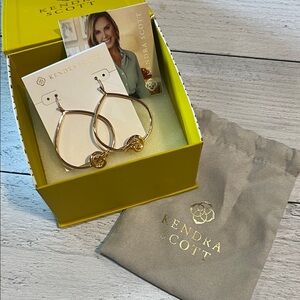 Kendra Scott Presleigh Rose Gold Love Knot Gold Hoop Earrings NIB